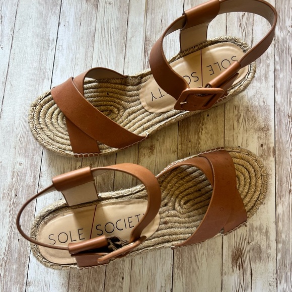 Brown strap wedges with buckle (sz 9.5) - Picture 3 of 11